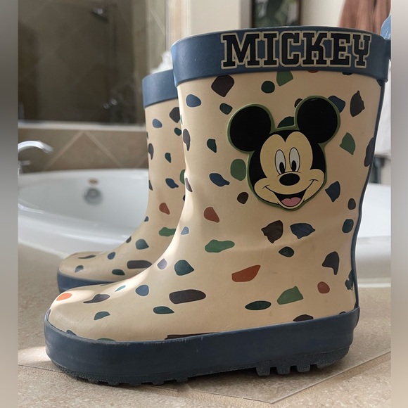 Disney Mickey Toddler rain boots size 9 - Picture 2 of 10